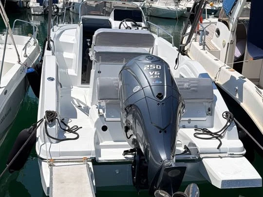 Boat rental Idea Marine Idea 70.2 in Brindisi Port on Samboat