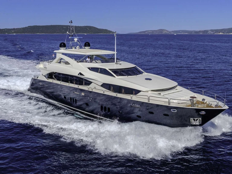 Luxury Yacht rental in Trogir - Sunseeker ARAGO