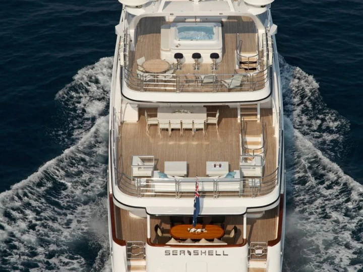 Custom SEA SHELL in Cannes on SamBoat