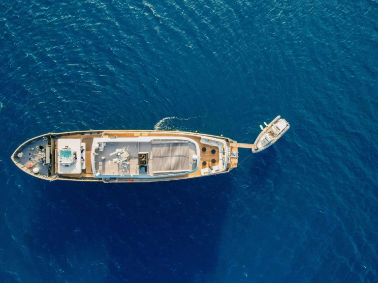 Yacht charter Lávrio cheap GEMAYA