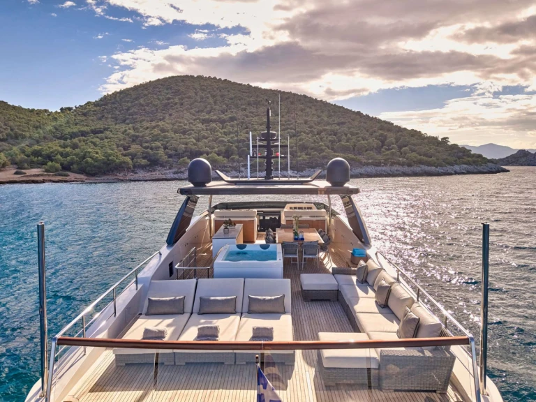 Rent a San Lorenzo GOLDEN YACHT Athens