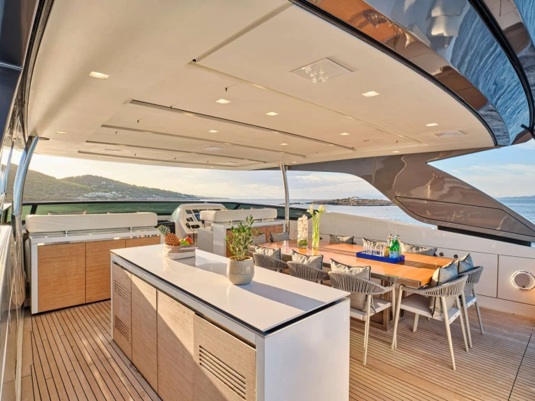 Yacht charter Athens cheap GOLDEN YACHT