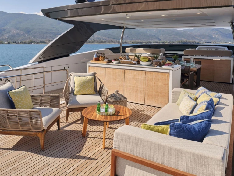 San Lorenzo RARE DIAMOND in Athens on SamBoat
