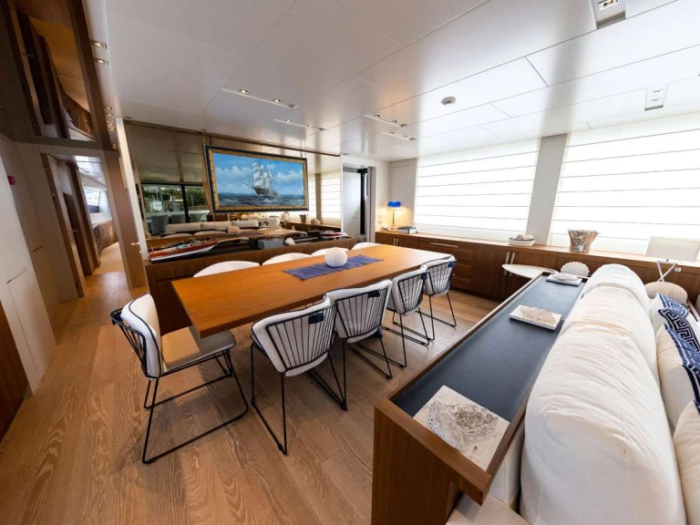 Luxury Yacht rental with or without captain San Lorenzo La Spezia