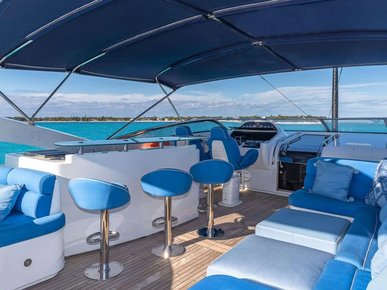 Luxury Yacht rental in New England - Sunseeker KEFI