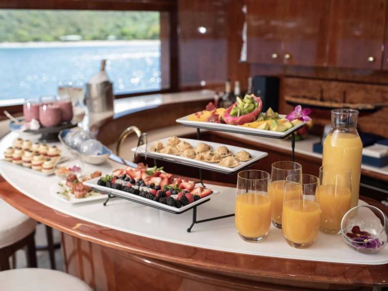 Yacht charter Puerto Rico cheap OUTTA TOUCH