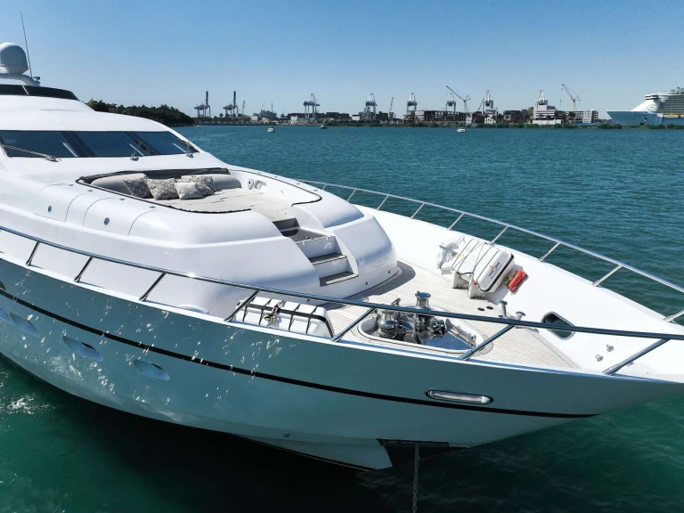 Leopard (Arno) CARPE DIEM in Miami on SamBoat