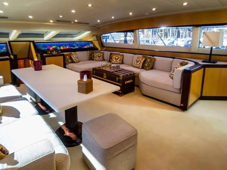 Bareboat Rental Luxury Yacht Mangusta with a boat licence