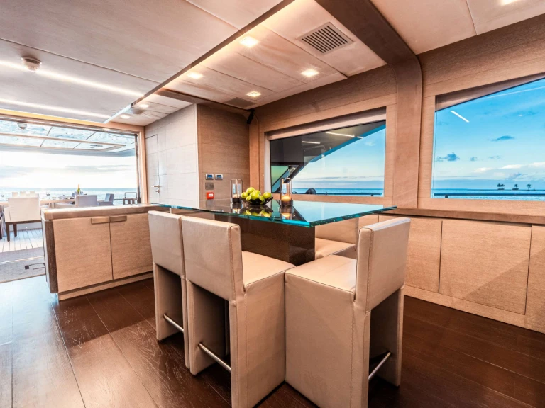 Rent a MonteCarloYachts CIELO NERO Bahamas