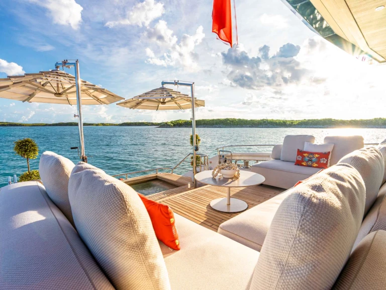 Bareboat Rental Luxury Yacht Alpha Marine with a boat licence