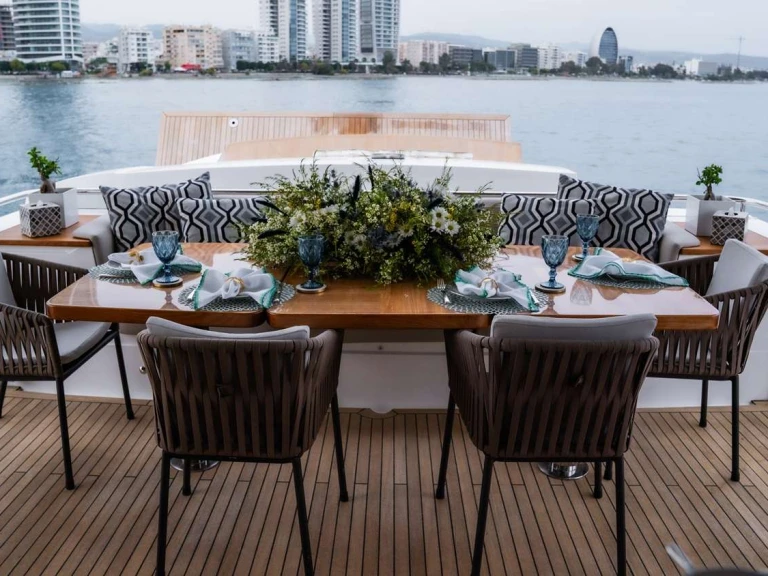 Princess, UK ANKA in Palaio Faliro on SamBoat