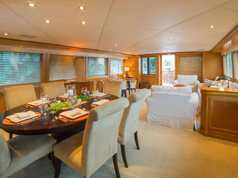 Boat rental Broward LADY LEX in East Hampton on Samboat