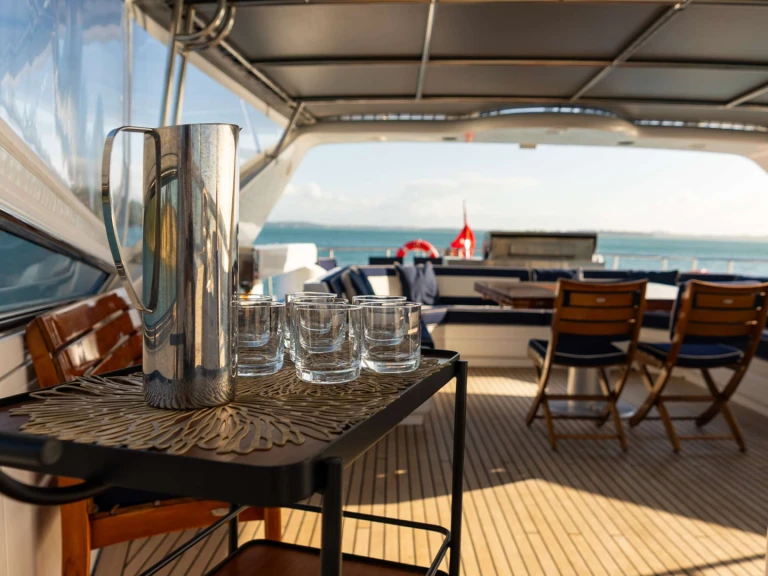 Luxury Yacht rental in Auckland - Falcon LIBERTE