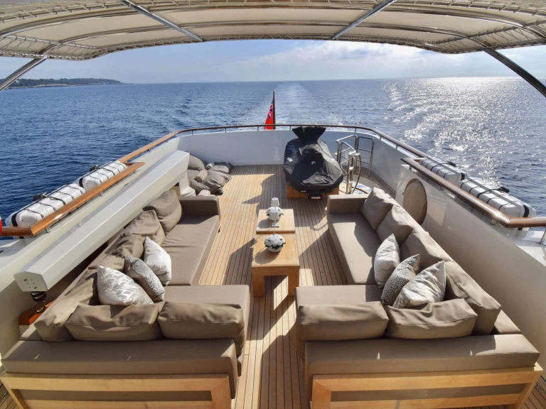 Luxury Yacht rental in Naples -  Custom Built Aluminum Cutter ORIZZONTE