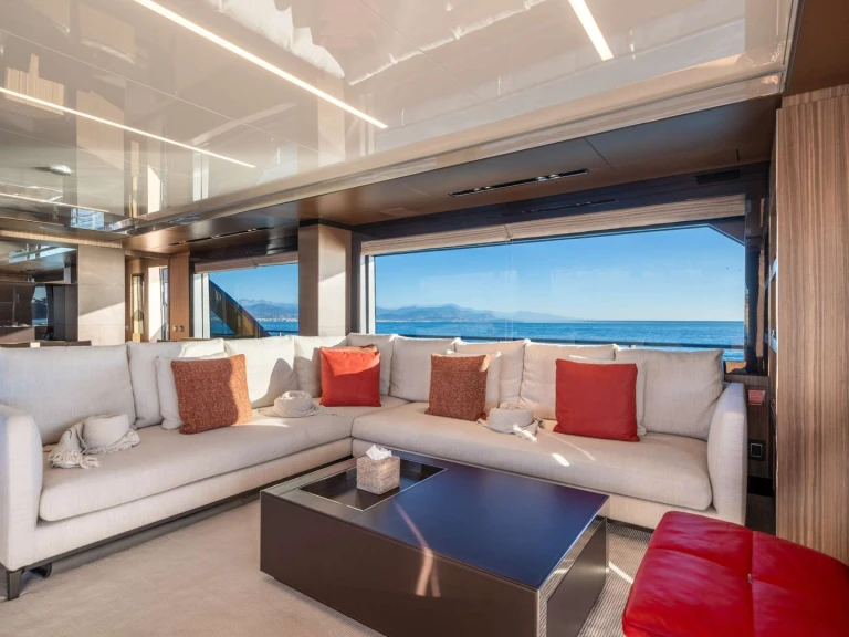 Riva HP6 in Antibes on SamBoat