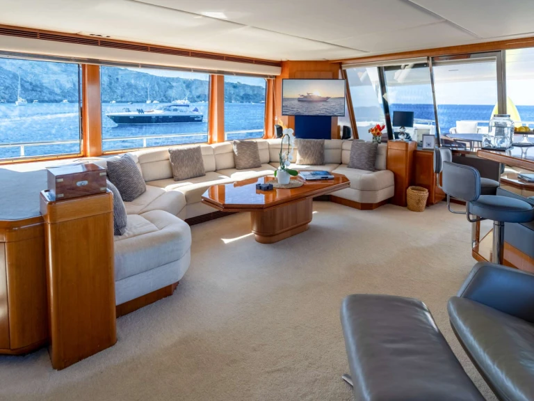 Luxury Yacht rental in Olbia - DE VRIES CAMENA II