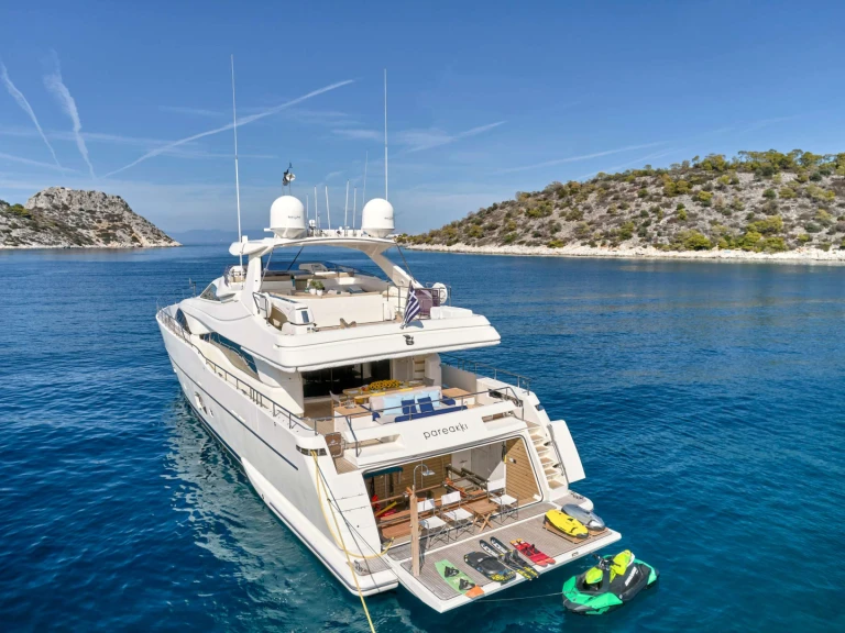 Boat rental Ferretti PAREAKKI in Athens on Samboat