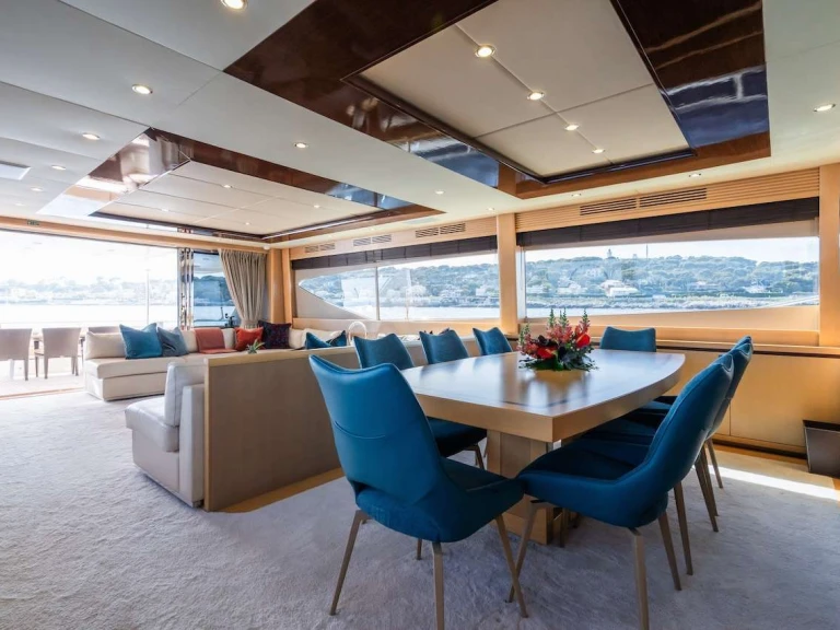 Luxury Yacht for rent Antibes at the best price