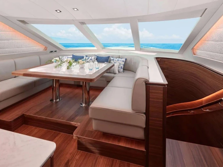 Horizon Naya Maryn charter bareboat or captained in  Nassau