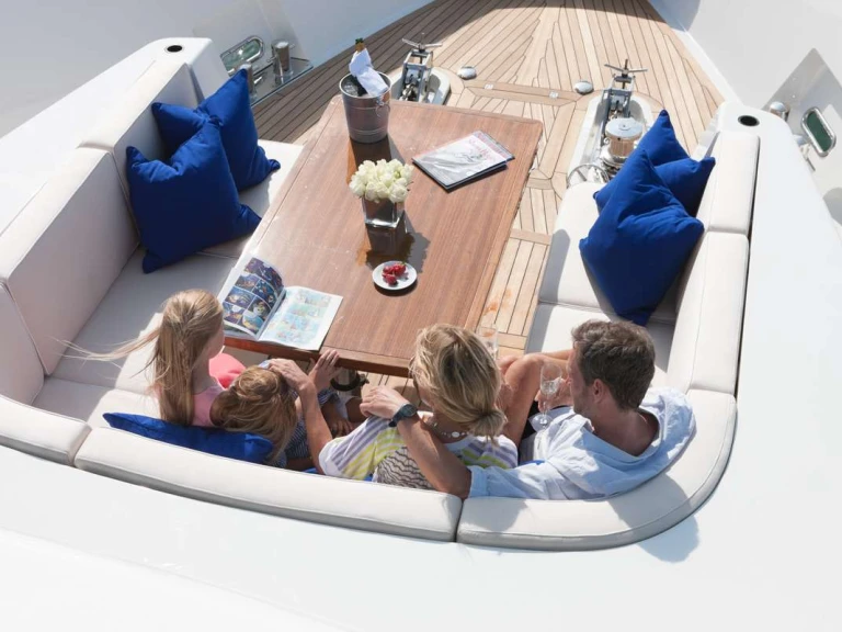 Luxury Yacht rental with or without captain Mulder Valletta