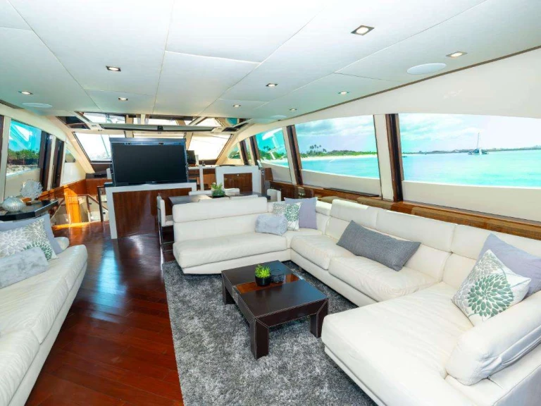 Luxury Yacht for rent Nassau at the best price