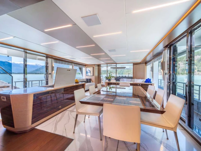 Luxury Yacht for rent Seattle at the best price