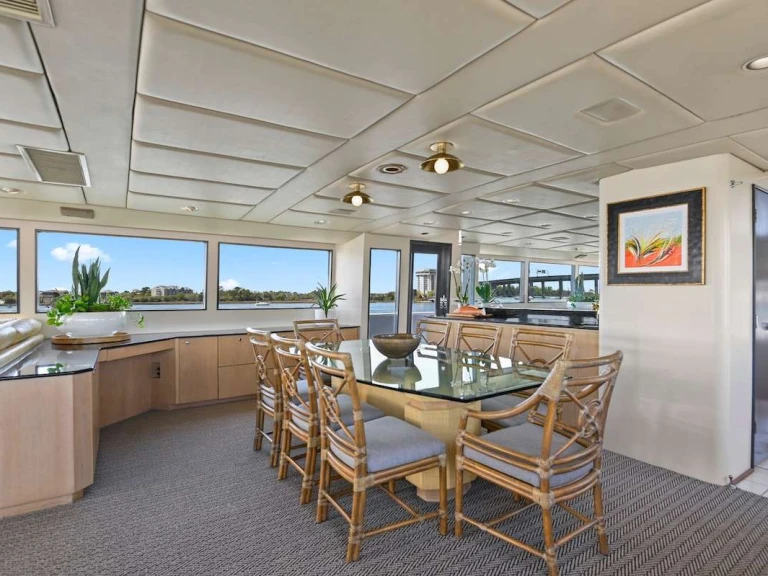 Luxury Yacht rental with or without captain Broward Charleston
