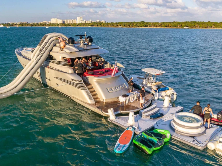 Luxury Yacht rental with or without captain Pershing New York (City)