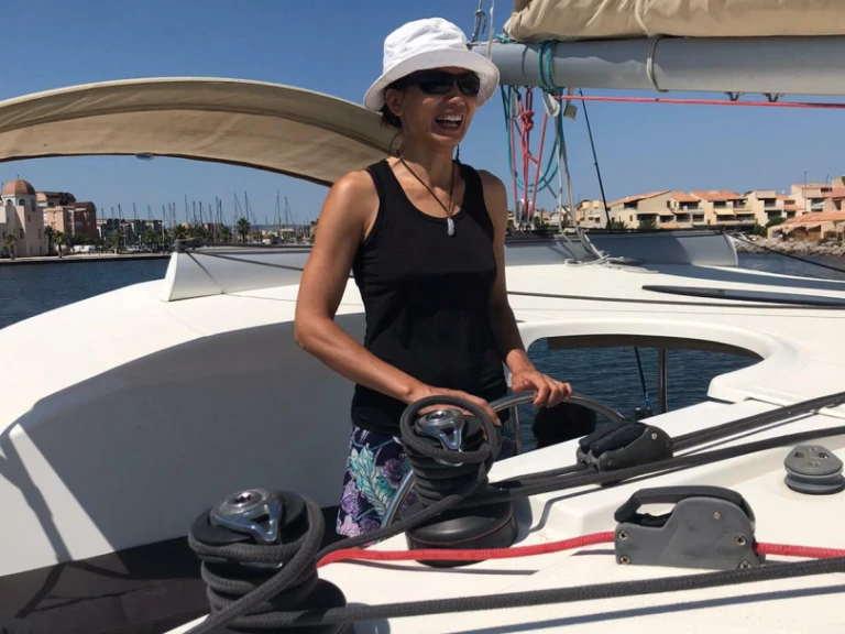Boat rental Fountaine Pajot Lipari 41 in Canet-en-Roussillon on Samboat