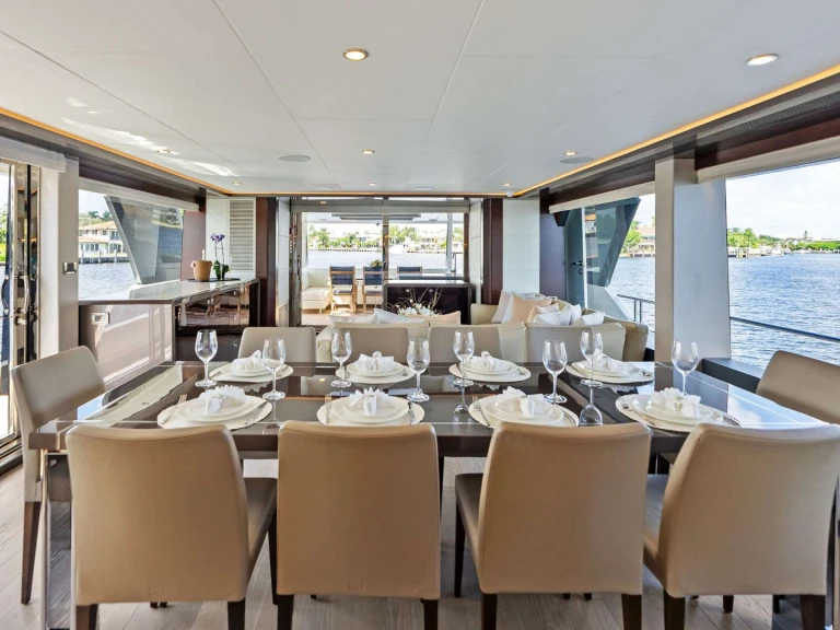 Luxury Yacht for rent Fort Lauderdale at the best price
