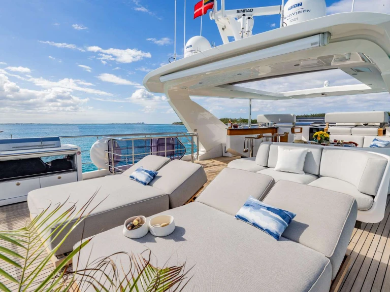 Azimut PIER PRESSURE charter bareboat or captained in  Nassau