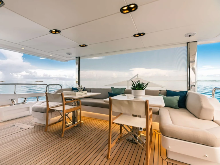 Azimut MAREA LA NAUTICA  charter bareboat or captained in  Bahamas