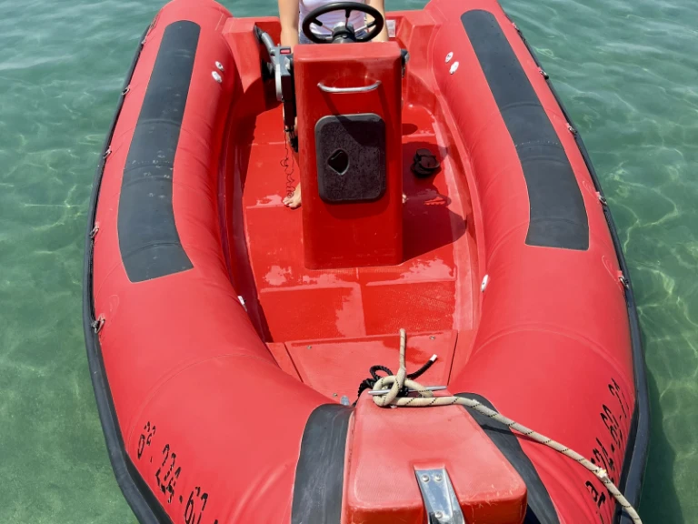 Bareboat Rental RIB Cobra with a boat licence