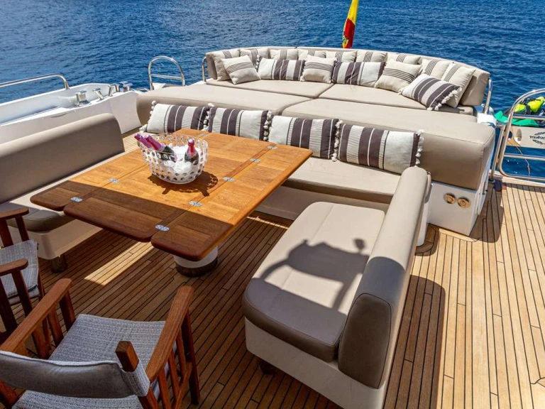 Luxury Yacht rental in Ibiza - Sunseeker BASAD