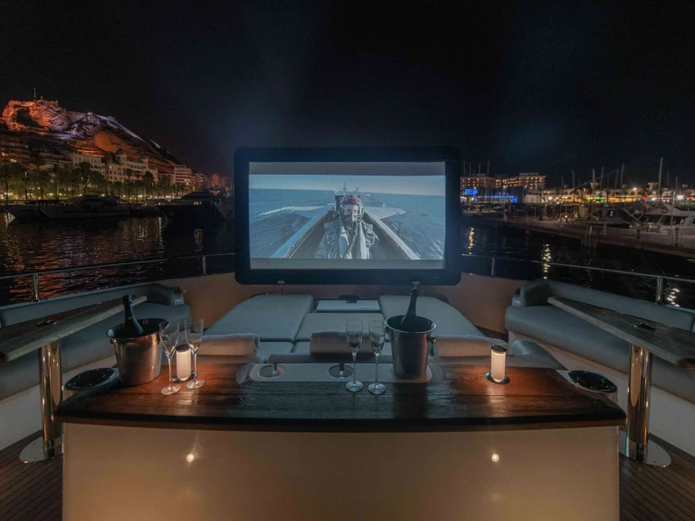 Yacht charter Cannes cheap Wyldecrest