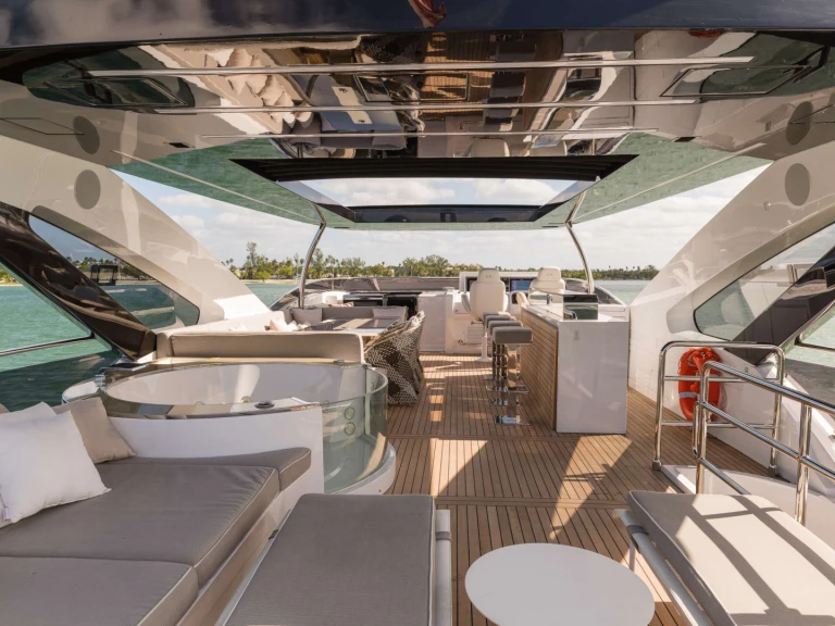 Yacht charter Fort Lauderdale cheap THE PEDDLER