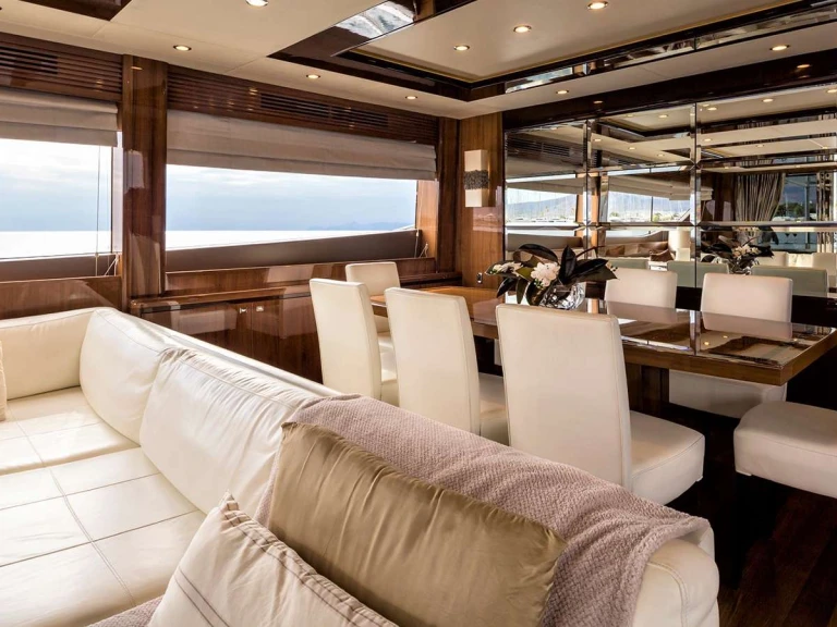 Luxury Yacht for rent Athens at the best price