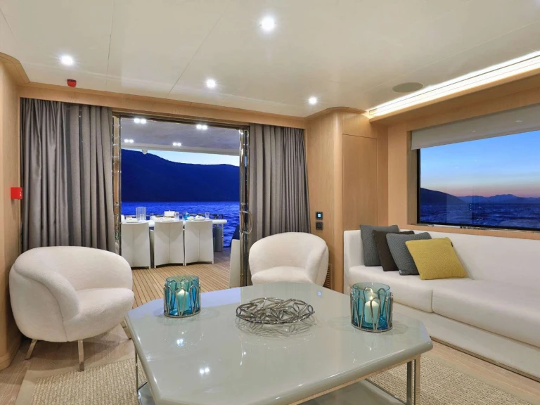 Luxury Yacht rental in Naples - Aegean Build UKIEL