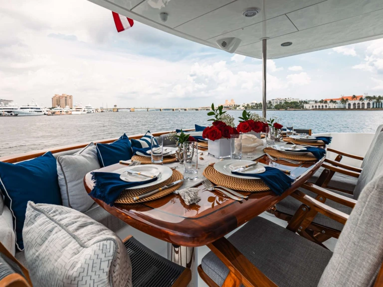 Luxury Yacht for rent Old Saybrook at the best price