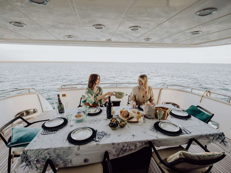 Luxury Yacht rental with or without captain Versilcraft Gouvia