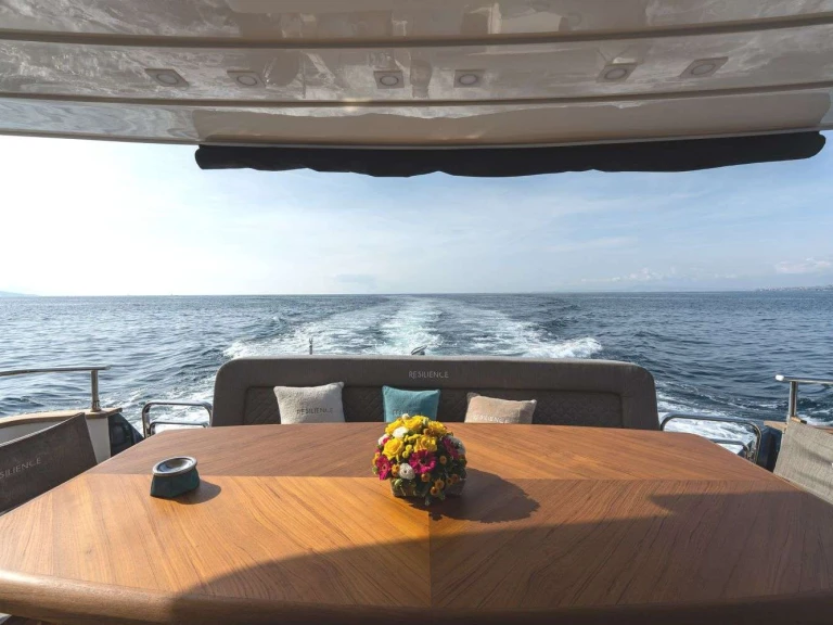 Luxury Yacht rental with or without captain Alalunga Ischia