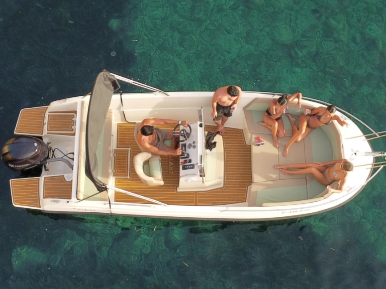 Motorboat for rent Sant Antoni de Portmany at the best price