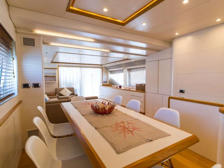 Bareboat Rental Luxury Yacht Alalunga with a boat licence