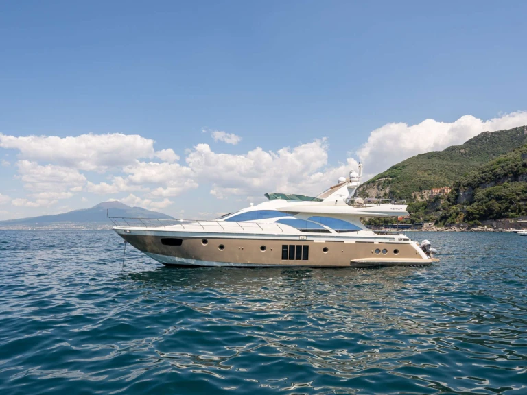 Luxury Yacht rental with or without captain Azimut Castellammare di Stabia