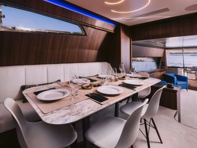 Luxury Yacht rental in Athens - Ferretti OXYGEN 8