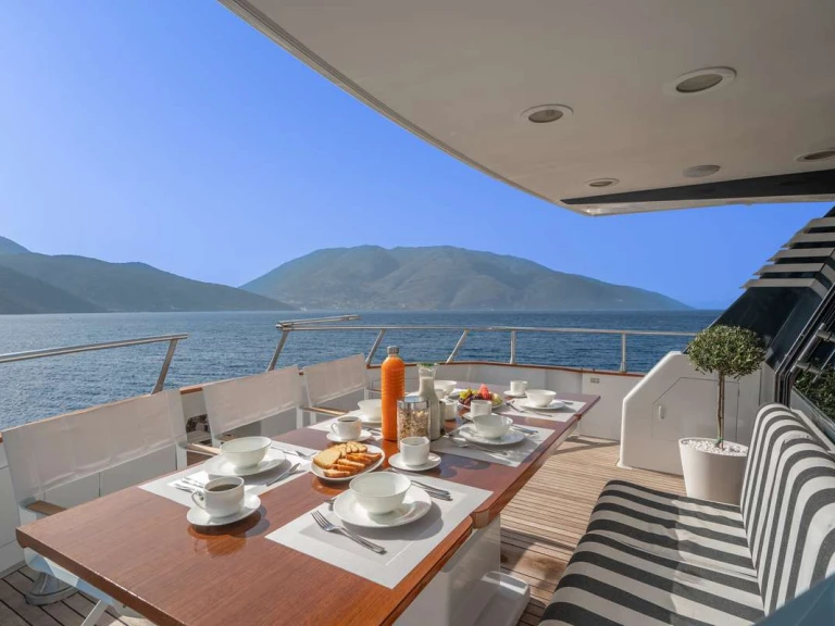Bareboat Rental Luxury Yacht Cantieri di Pisa, Italy with a boat licence