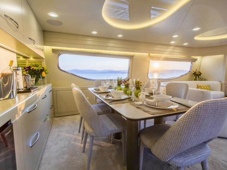 Luxury Yacht rental with or without captain Posillipo Athens