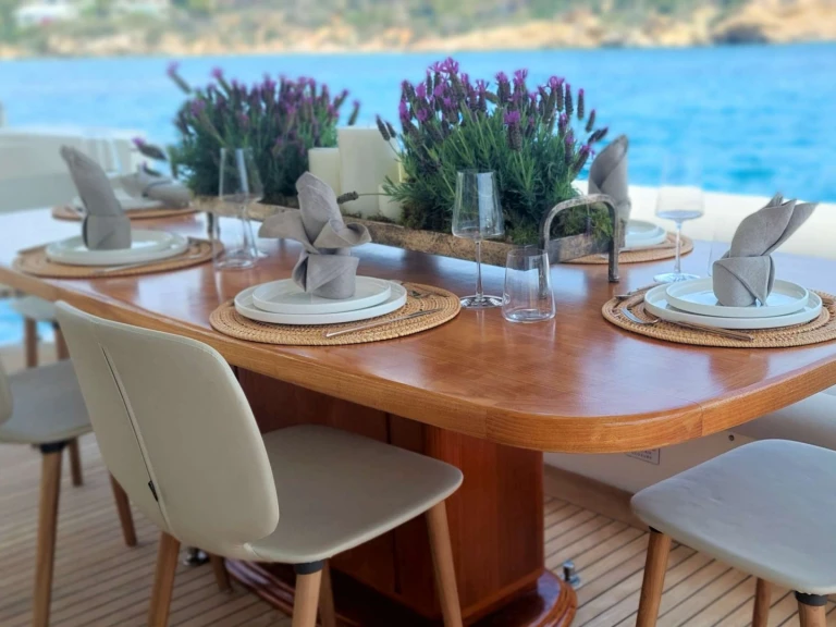 Luxury Yacht rental with or without captain Posillipo Greece