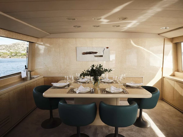 Boat rental Versilcraft CARIÑO in Athens on Samboat
