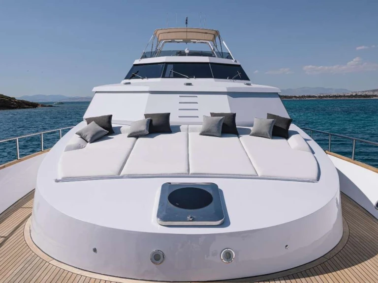 Luxury Yacht rental with or without captain Versilcraft Athens